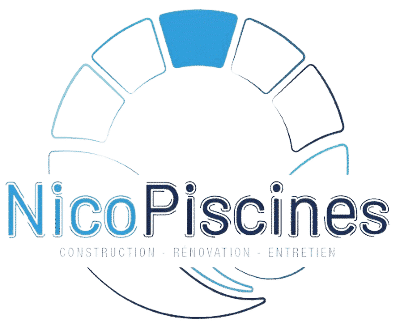 Logo NicoPiscines: lettres bleues, arc de tuiles de piscine stylisées. Services: Construction, Rénovation, Entretien.